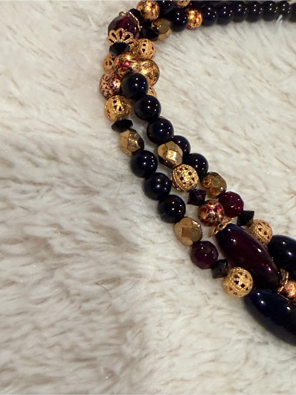 Elegant Vintage Ruby Red, black & Gold Beaded Statement Necklace - Picture 13 of 15